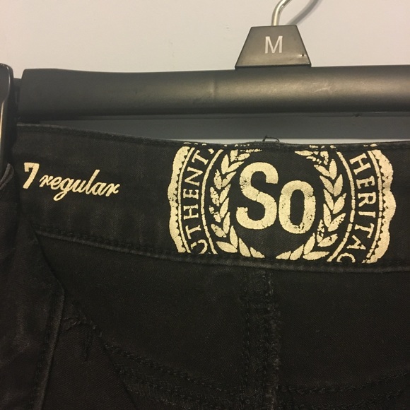 Size 7 black Capri jeggings - Picture 3 of 3